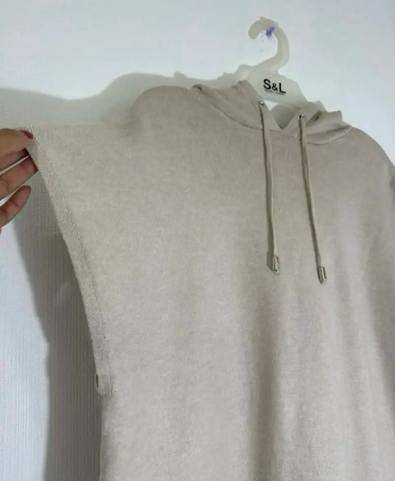 Vestido casual con capucha color beige - 4