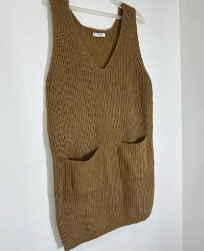 Vestido de punto marrón con bolsillos - miniatura 3