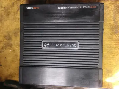 Amplificador de Audio Quantum 1800W 2 Canales - miniatura 1