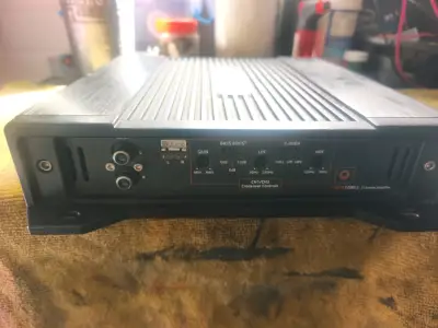 Amplificador de Audio Quantum 1800W 2 Canales - miniatura 2