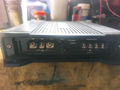Amplificador de Audio Quantum 1800W 2 Canales - miniatura 3