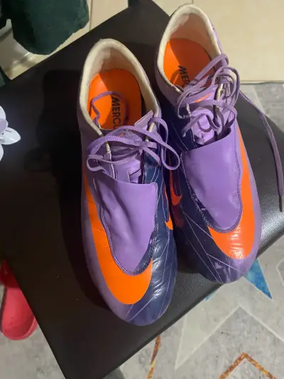 Botines de fútbol Nike Mercurial morados y naranjas - miniatura 3