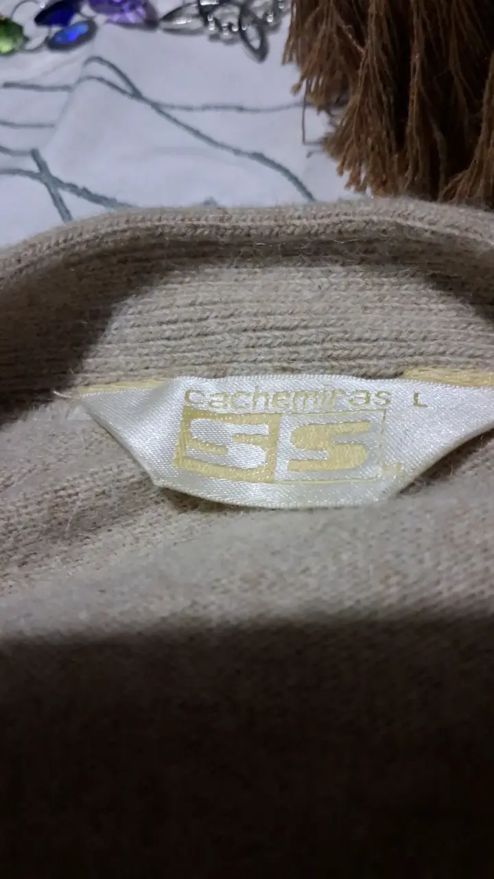 Chalecos varios.
