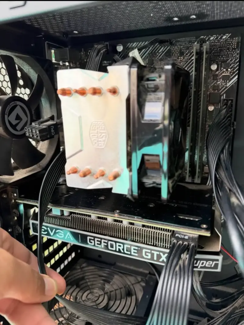 PC GAMER i5 10400 / 16GB RAM / GTX 1660 SUPER / SS - 5
