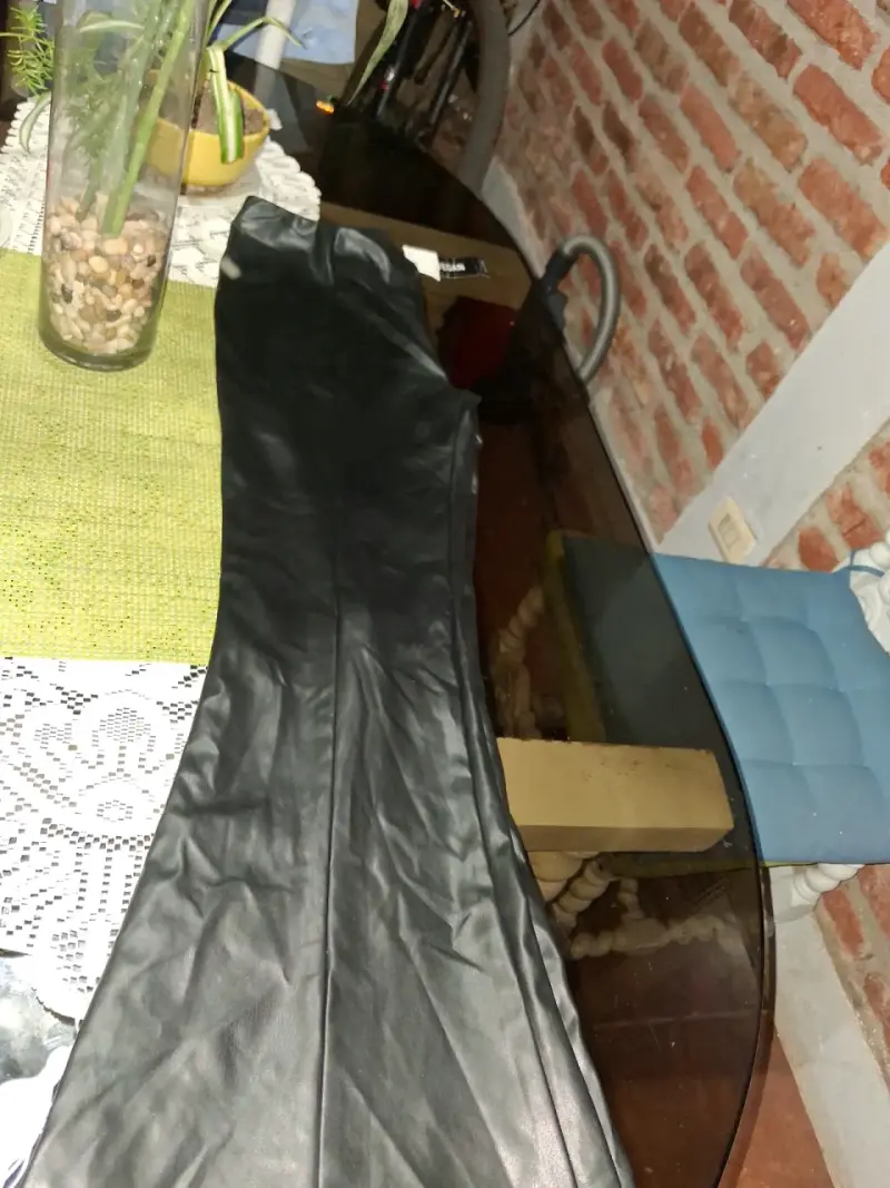 Pantalon de cuero vegano negra talla 40 - 4