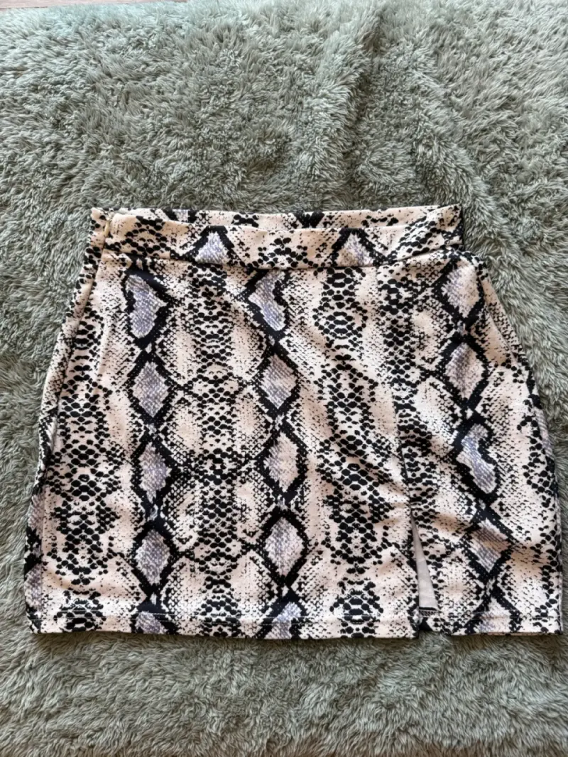 Pantalones cargo grises con bolsillos - 3