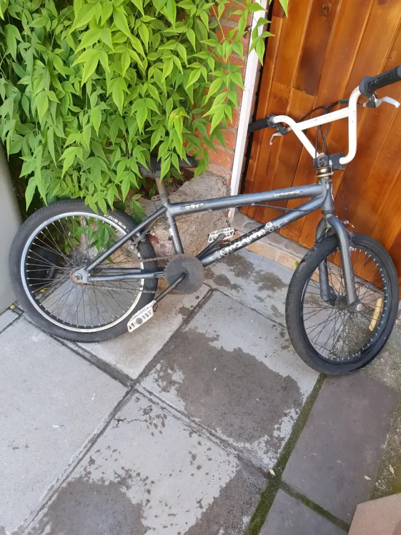 Bicicleta BMX Haro Gris para Acrobacias - 2