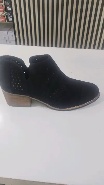 Botines de gamuza color camel con tacón - miniatura 4