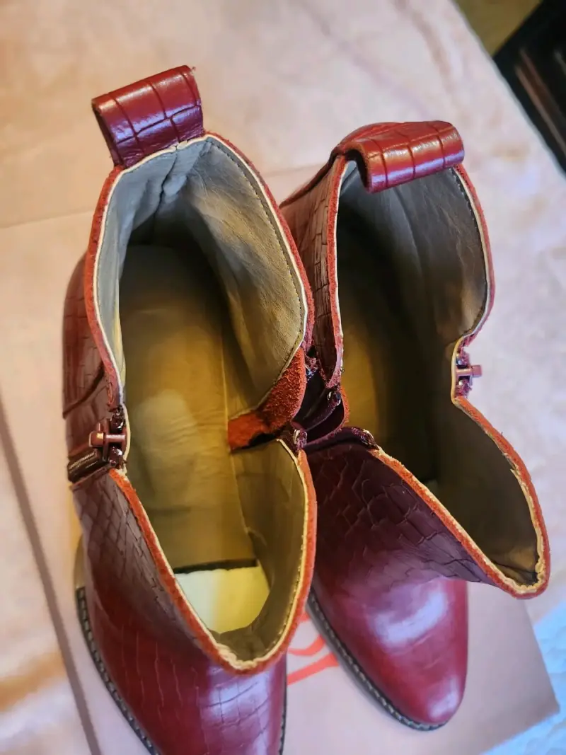 Botines de cuero rojo con tacón alto - 3