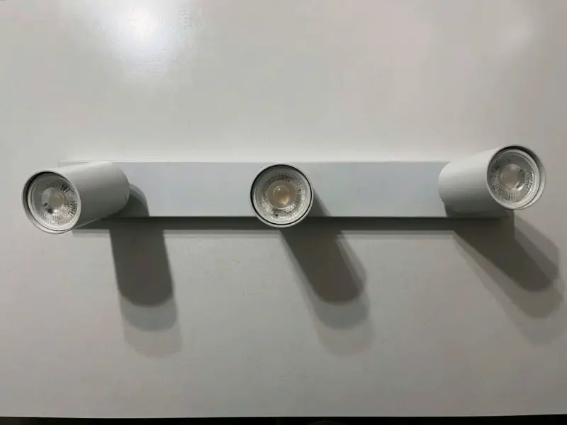 Lámpara Megabright Triple GU10 Blanca – 3 Focos - 1