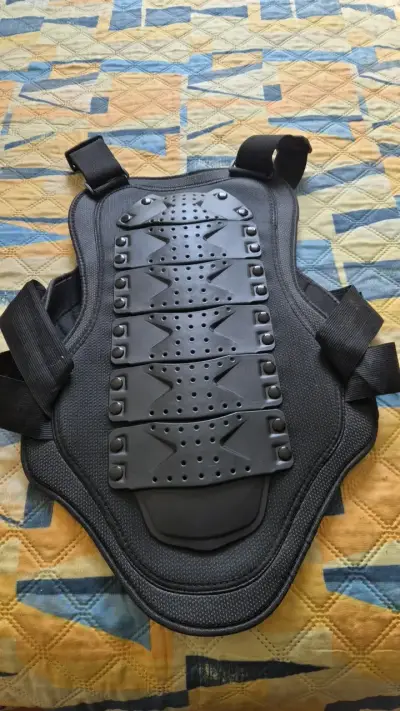 Chaleco protector de motocross negro - miniatura 3