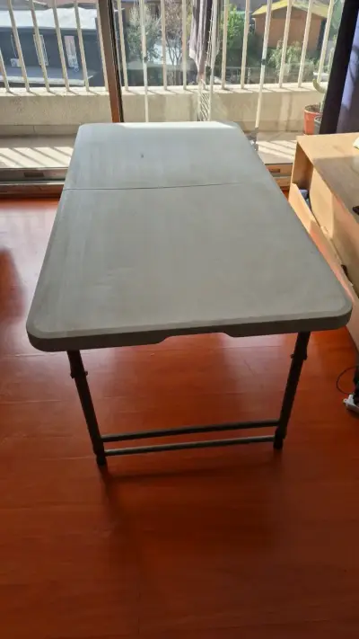 Mesa Plegable Portátil de Plástico - miniatura 4