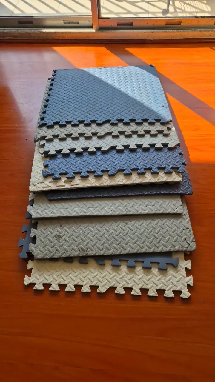 Set de alfombras de goma eva para ejercicio