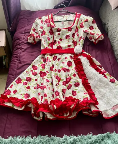 Vestido de huasa - miniatura 2