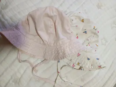 Pack de 2 gorros para el sol de algodón H&M - miniatura 2