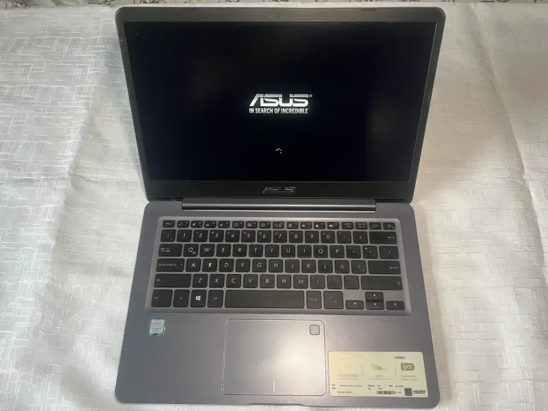 Laptop Asus Vivobook S14 - 1