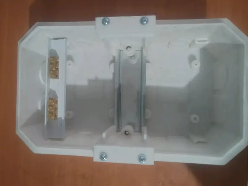 Caja de distribución eléctrica D.R.L. Lighting - 3
