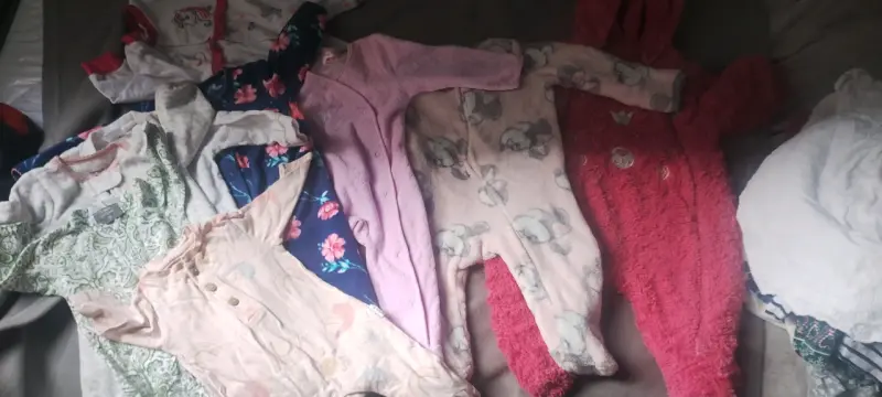 Lote de ropa para bebé niña variada y colorida - 11
