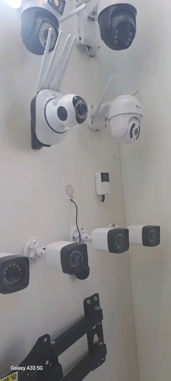 Kit de Cámaras de Seguridad Dahua 4K Ultra HD - 3