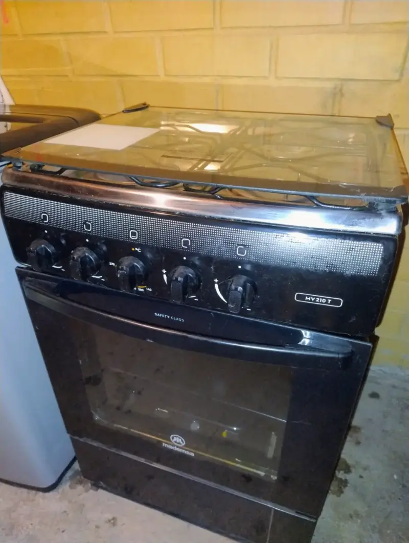 Cocina a Gas Mademsa MV210T 4 Platos - 1