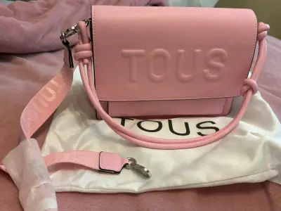 Cartera bandolera rosa Tous con correa ajustable - miniatura 1