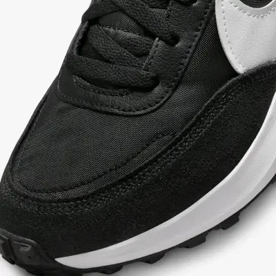 Zapatillas deportivas negras Nike para hombre - miniatura 3