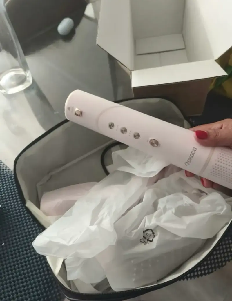 Secador de pelo con todos sus accesorios - 4