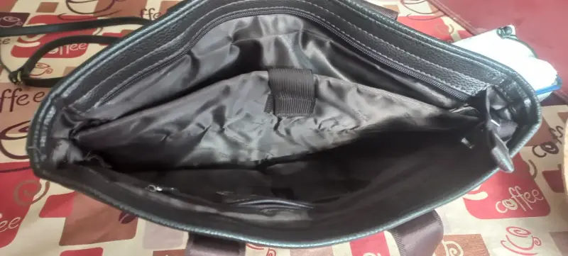 Maletín de cuero marrón con bolsillo exterior - 2