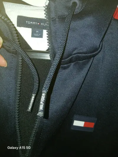 Polerón Tommy Hilfiger azul con capucha - miniatura 2