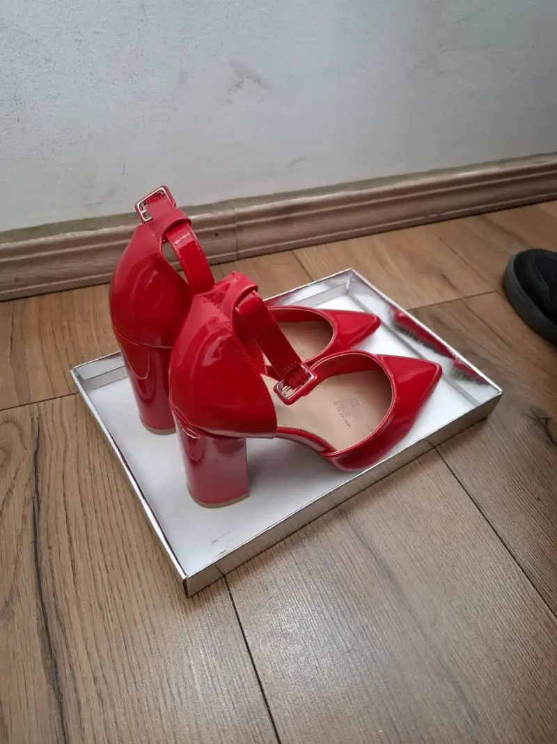Zapatos de tacón rojo charol para mujer - 5