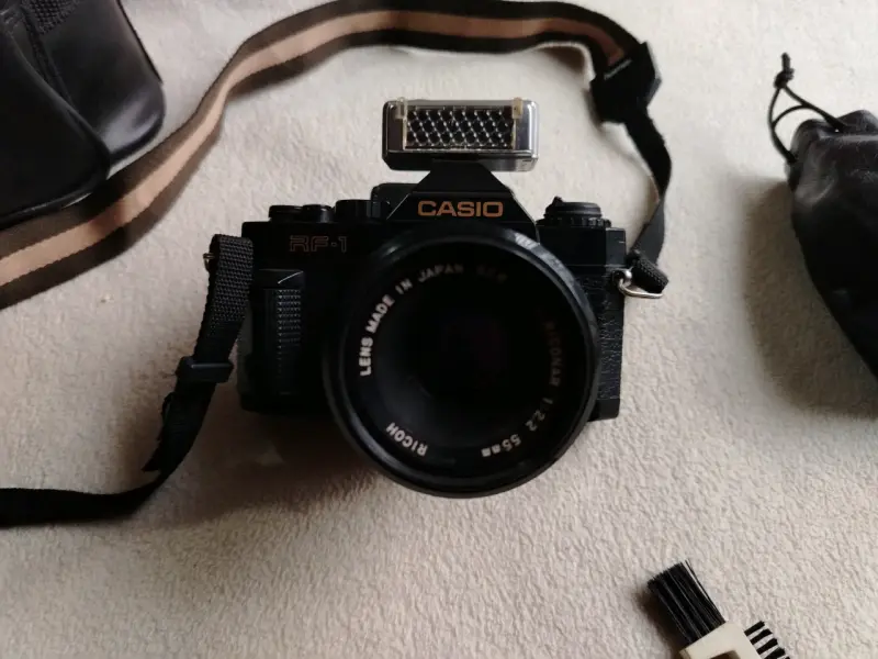Cámara analógica Casio RF-1 con lente Ricoh - 3