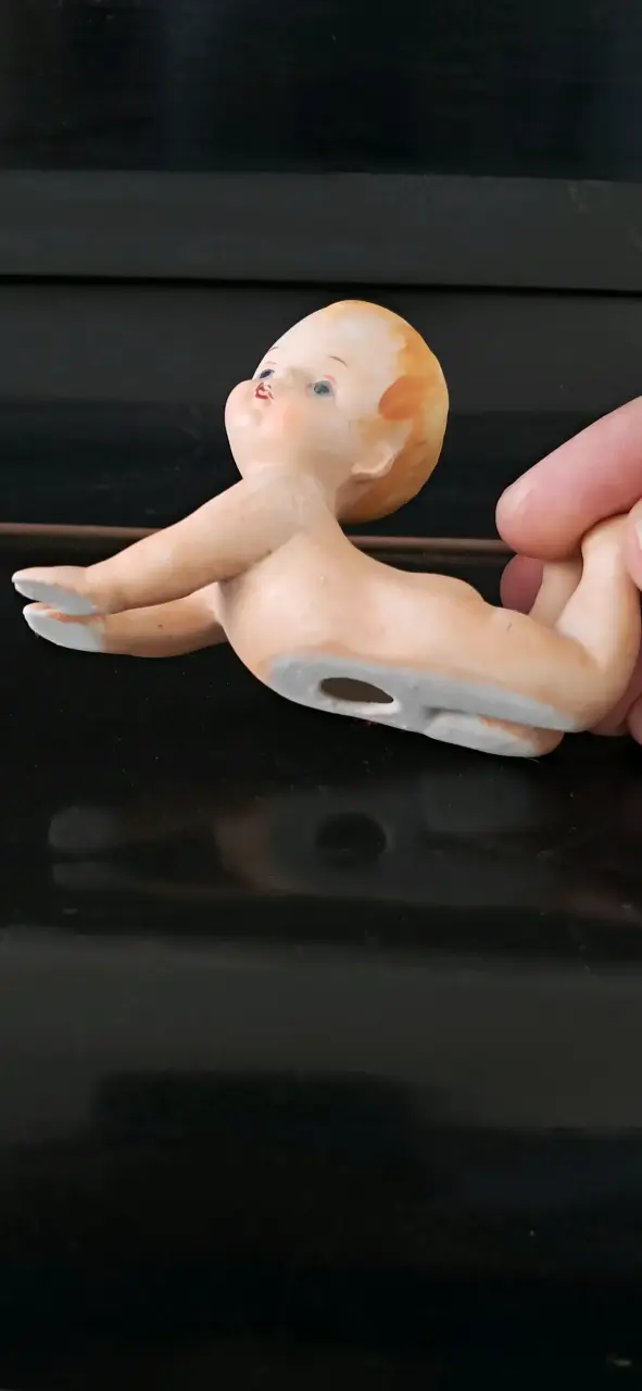 Figura de bisquit BEBÉ GATEANDO - 4