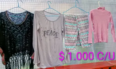 Lote de ropa femenina variada - miniatura 2