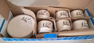 Juego de tazas de Te en su caj original - miniatura 3