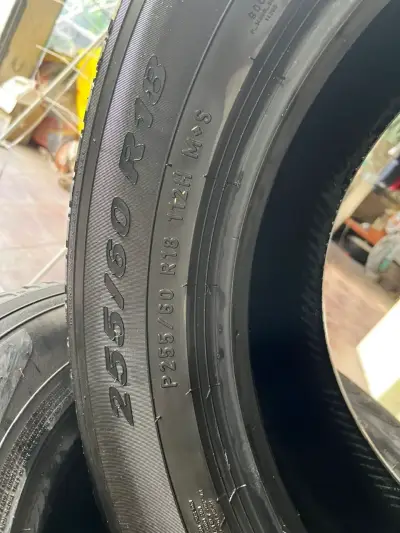 Neumático Pirelli Scorpion 255/60 R18 - miniatura 1
