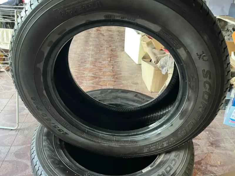 Neumático Pirelli Scorpion 255/60 R18 - 4