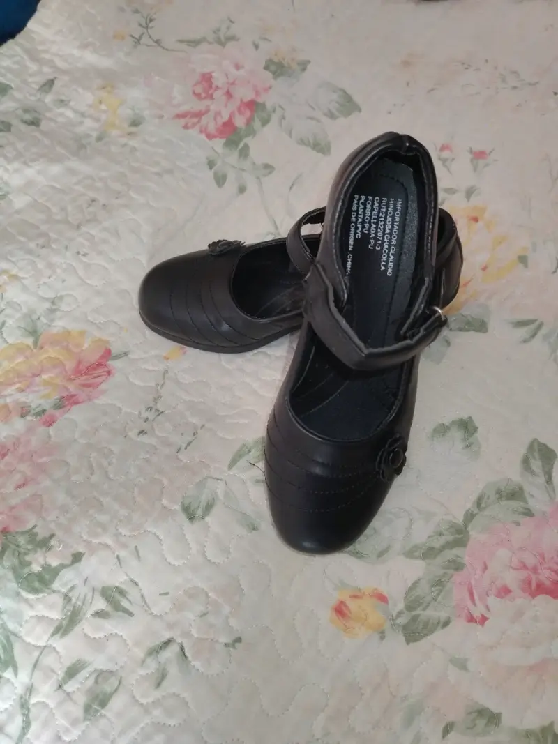 Zapatos de cueca negros N°32 con hebilla y flor - 2