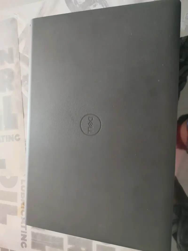 Laptop Dell Vostro 3420 Intel Core i5 8GB RAM 466GB - 4