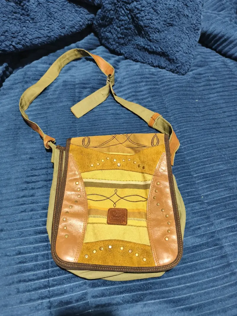 Bolso bandolera de lona y cuero estilo bohemio - 1