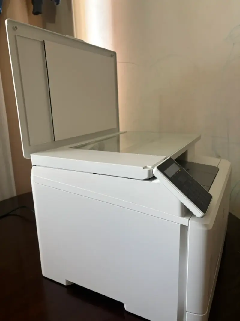 Impresora multifuncional HP Color LaserJet Pro MFP M182nw - 5