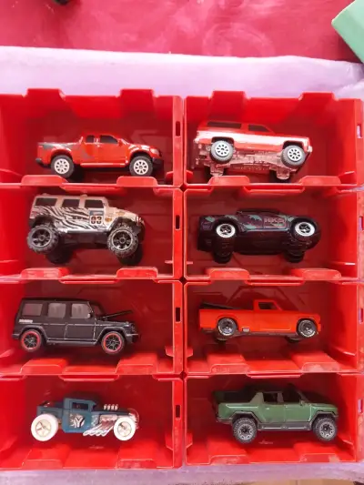 Lote de autos de juguete Hot Wheels y Matchbox - miniatura 3
