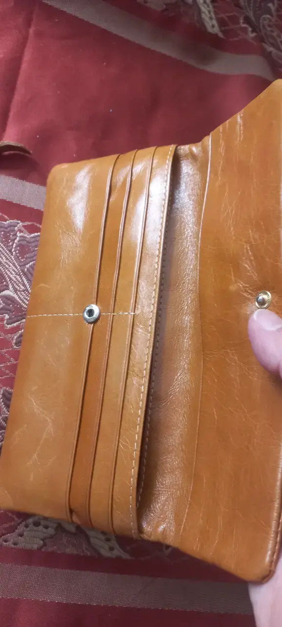 Cartera de cuero marrón con cierre - 5