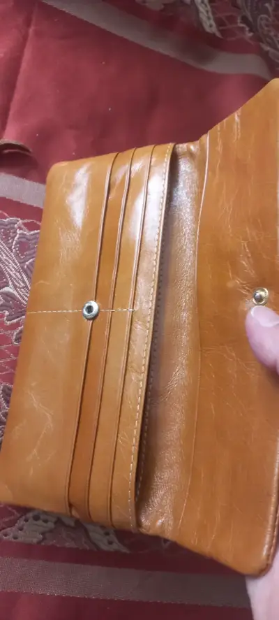 Cartera de cuero marrón con cierre - miniatura 5