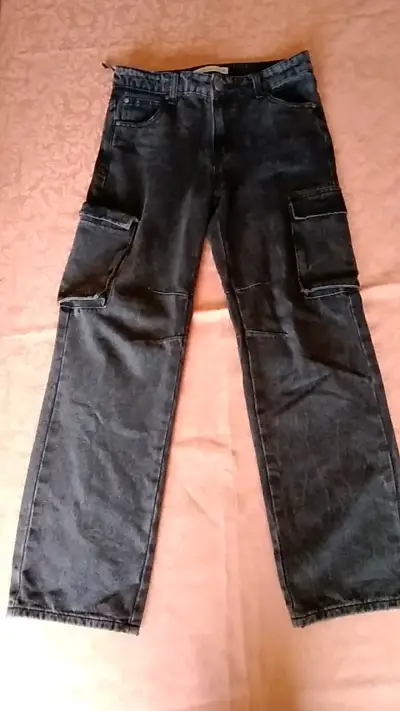 Pantalones cargo de mezclilla gris oscuro - miniatura 1
