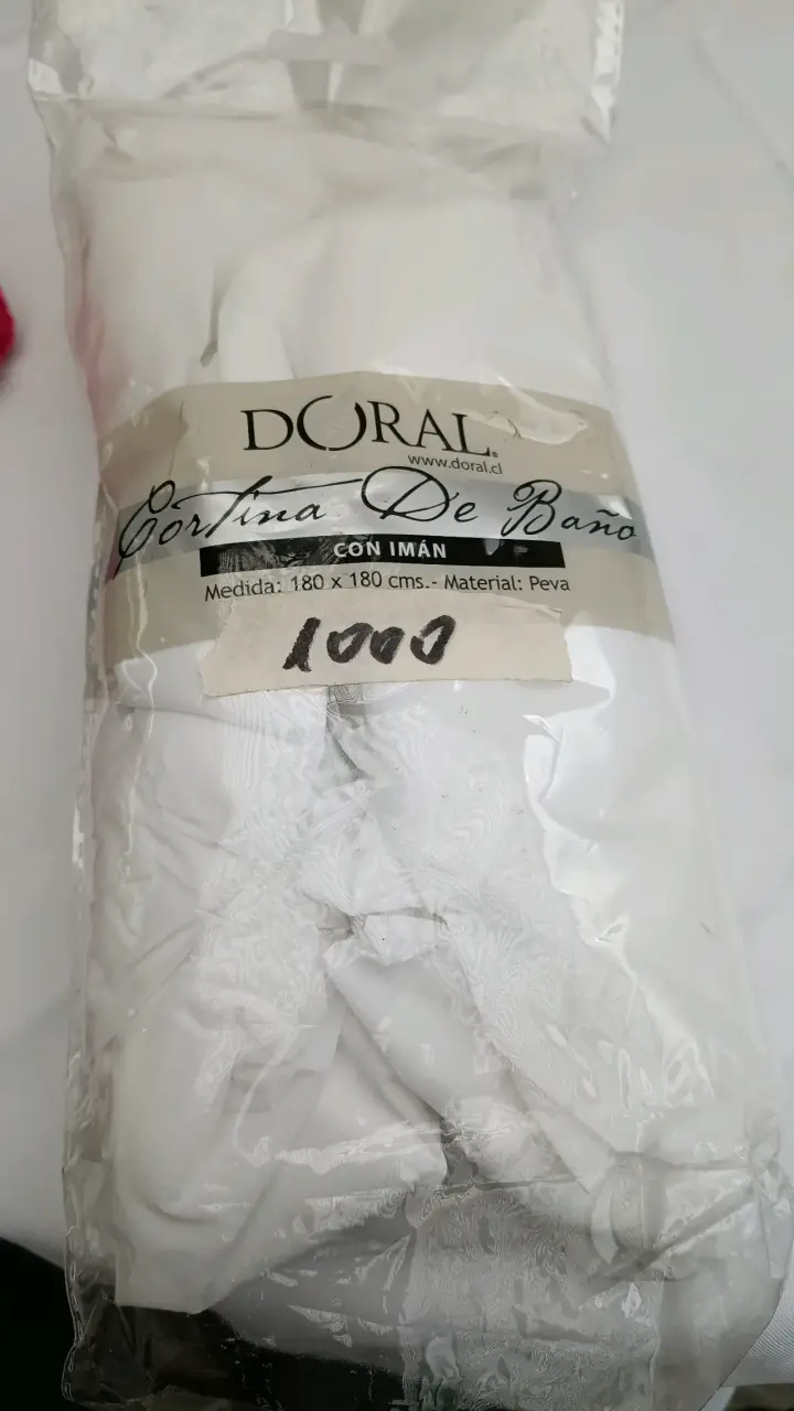 Cortina de baño Doral con imán 180x180 cm