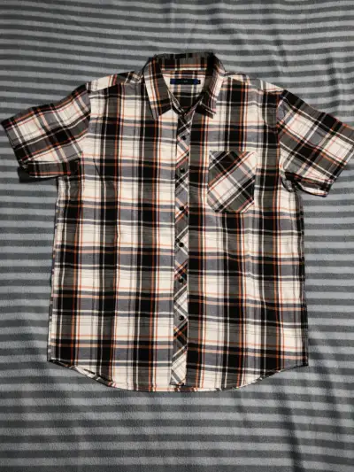 Camisa a cuadros manga corta para hombre talla L - miniatura 1