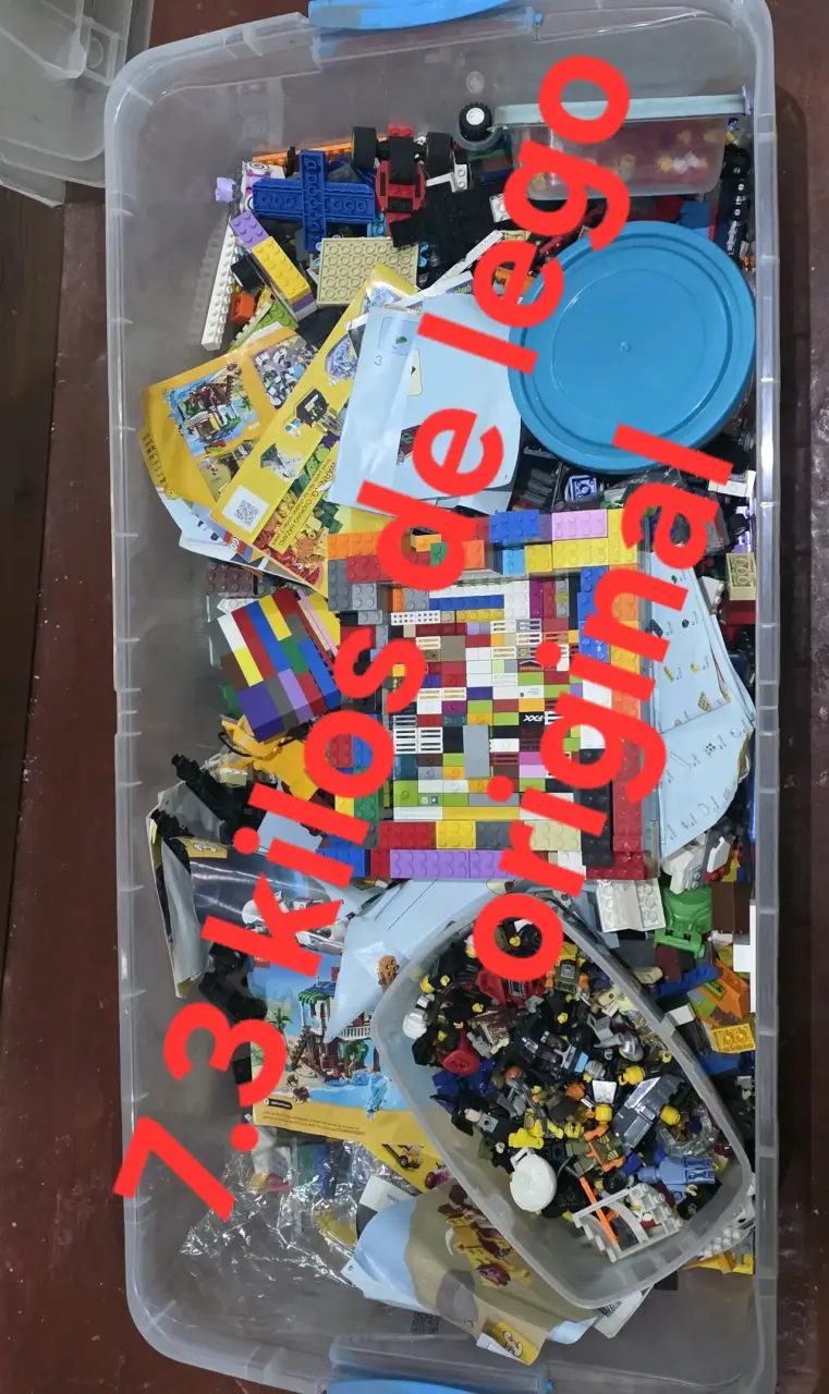 Lote de 7.3 kilos de piezas Lego originales