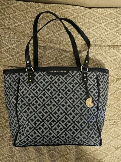 Bolso tote Tommy Hilfiger con diseño geométrico - miniatura 1