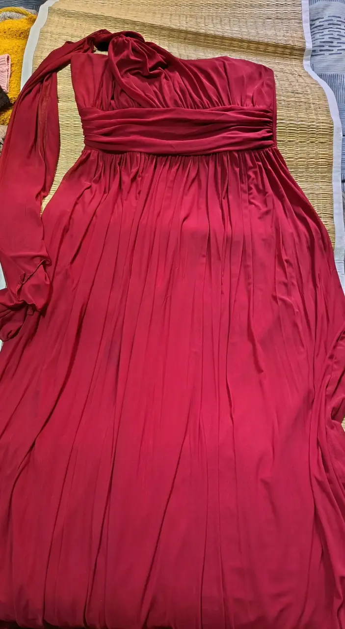 Vestido largo rojo elegante para mujer