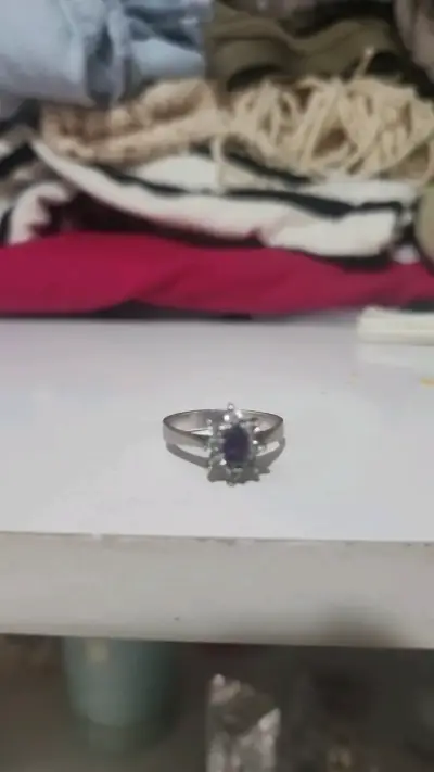 Anillo de plata con piedra amatista - miniatura 1